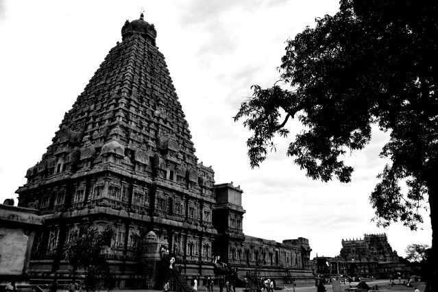 DSC_0612 - Rare Black and White view of the South side of Brihadheeswara - from Ganesha shrine to Rajaraja gopuram.