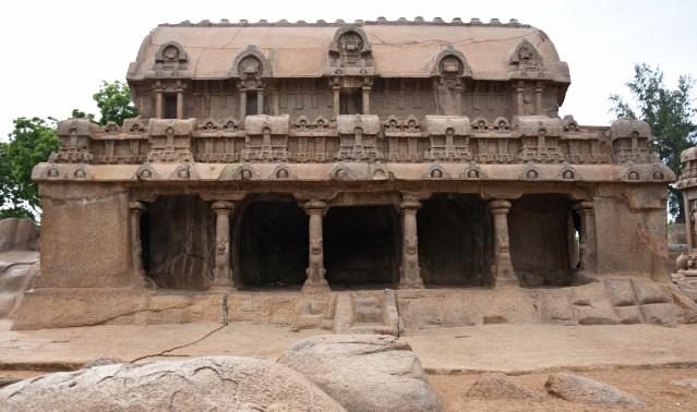 DSC_9220 - Bheema ratha (facing west), may be for housing Ananthashayana relief.