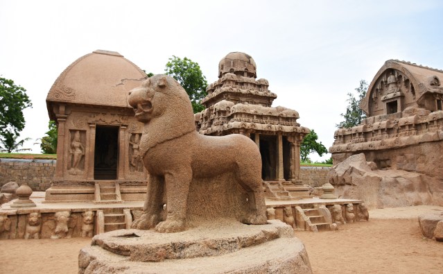 DSC_9268 - Lion monolith in front of Draupadi ratha (association with Durga).