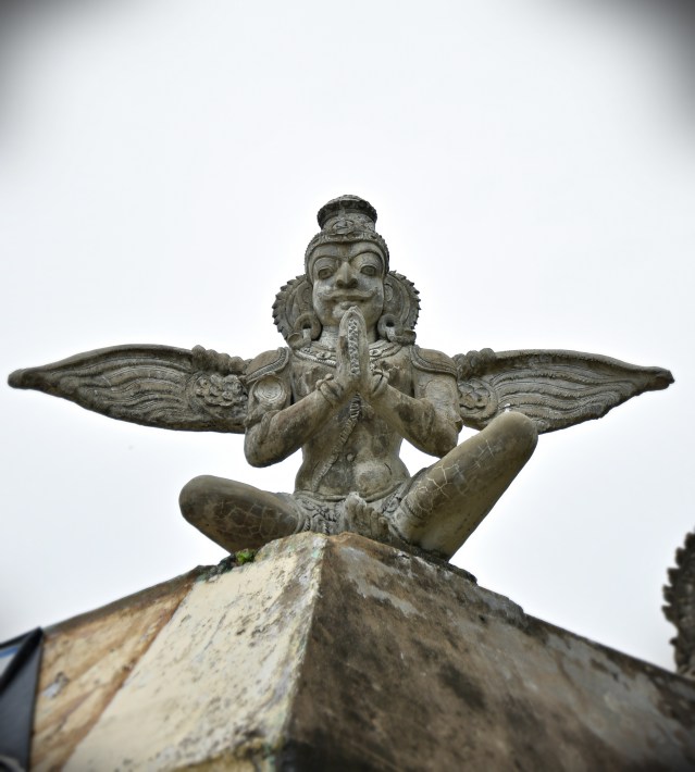 DSC_9595 - Guarding Garuda sculpture on the corners of Sthalashayana Perumal temple in front of Pancha Pandava cave.