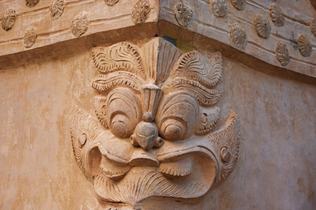 DSC_0073 - Mystical monster face on the torso of Nandi statue - below the neck.