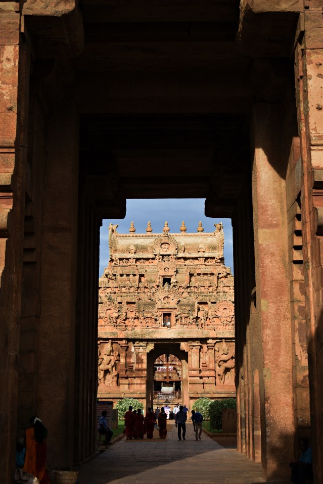 DSC_0139 - View of Rajarajan Gopura (2nd gopura) through the entrance of Keralanthagan.