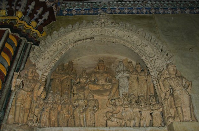 DSC_0434 - Plaster relief of Lord Shiva with his consorts and having a makarathorana - Maratta Durbar hall.