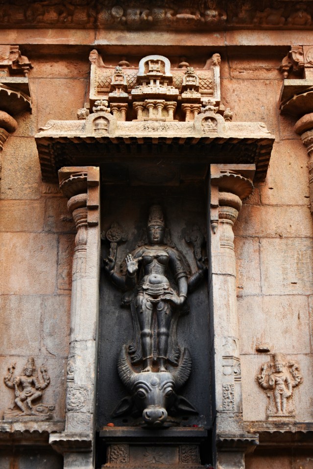 DSC_0505 - Mahishasuramardhini Durga relief above the Komugham - N side of E facing Karthikeya shrine.