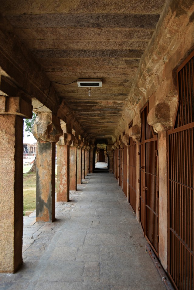 DSC_0737 - Thiruchchurru maligai (South) - built by Commander-in-chief of Rajaraja,Krishnan Raman Mummudichola Brahmarayan.