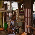 DSC_9734 – Dhikshitars (Thillai Muvayravar) performing some kind of puja ina mandapa on the eastern side of 3rd prak