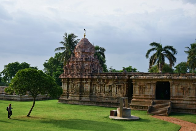 DSC_9906 - Amman temple on the north with a Mukhamandapa.