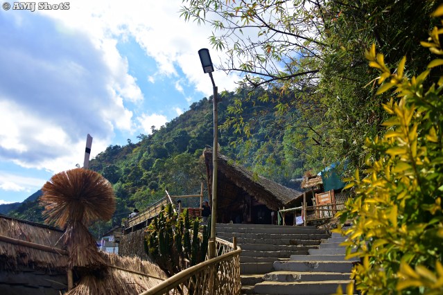 DSC_1449 Way to Konyak morung.